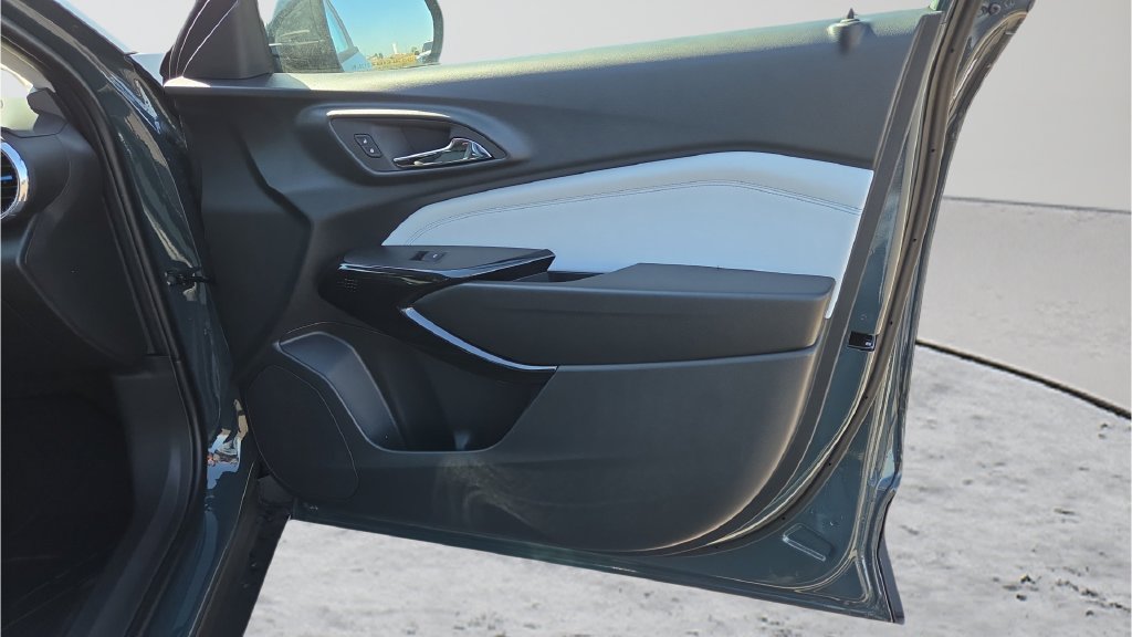 2026 Chevrolet Trax LT - Photo 27