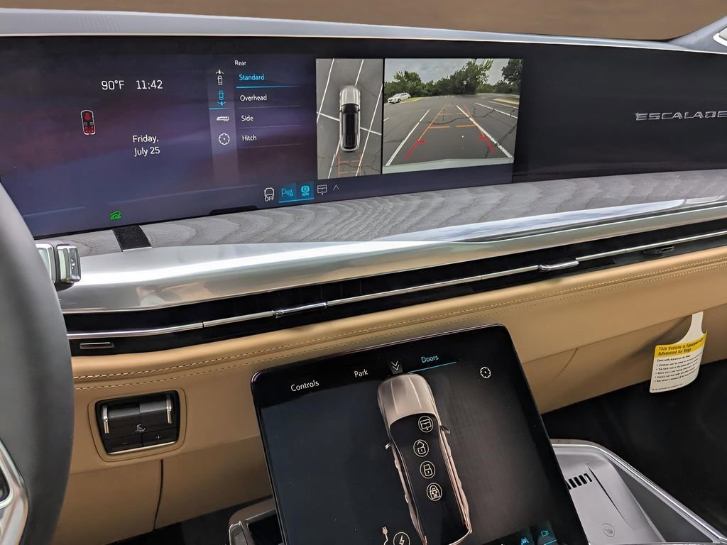 New 2026 Luna Metallic Cadillac Premium Sport image 10