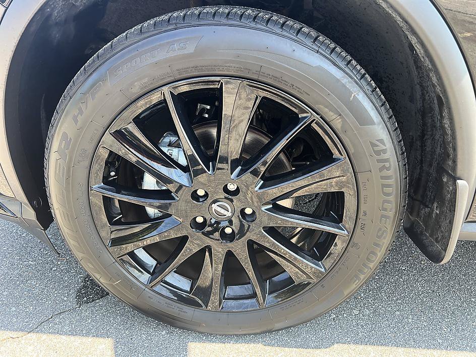 Used 2024 Super Black Nissan SV image 9