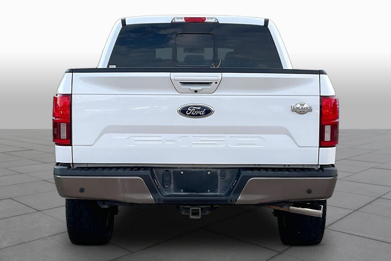 Used 2020 Oxford White/Stone Gray Ford King Ranch image 5