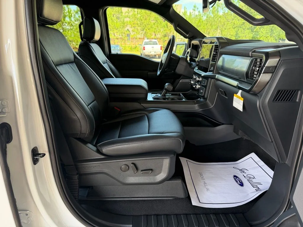 New 2026 Oxford White Ford Lariat® image 8