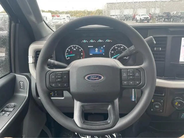 New 2026 Oxford White Ford F-350® XL image 46
