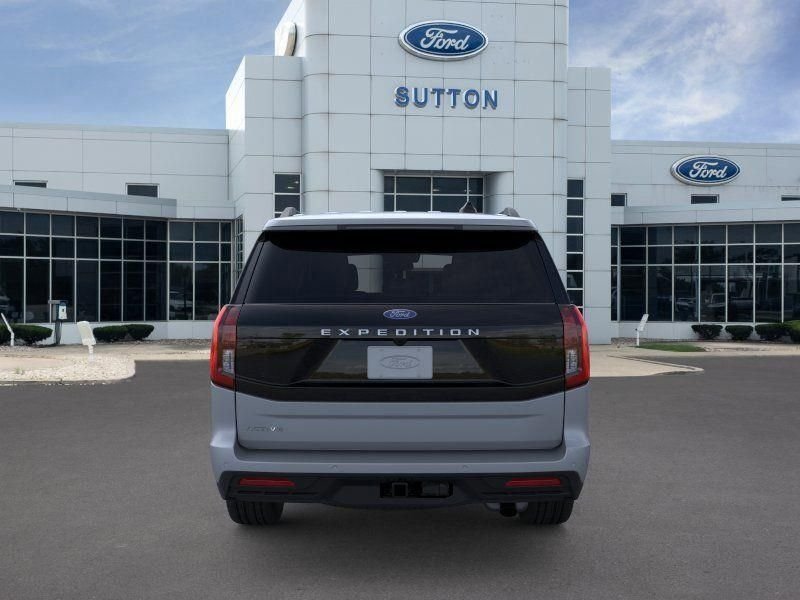New 2026 Glacier Gray Metallic Tri-Coat Ford Active image 5
