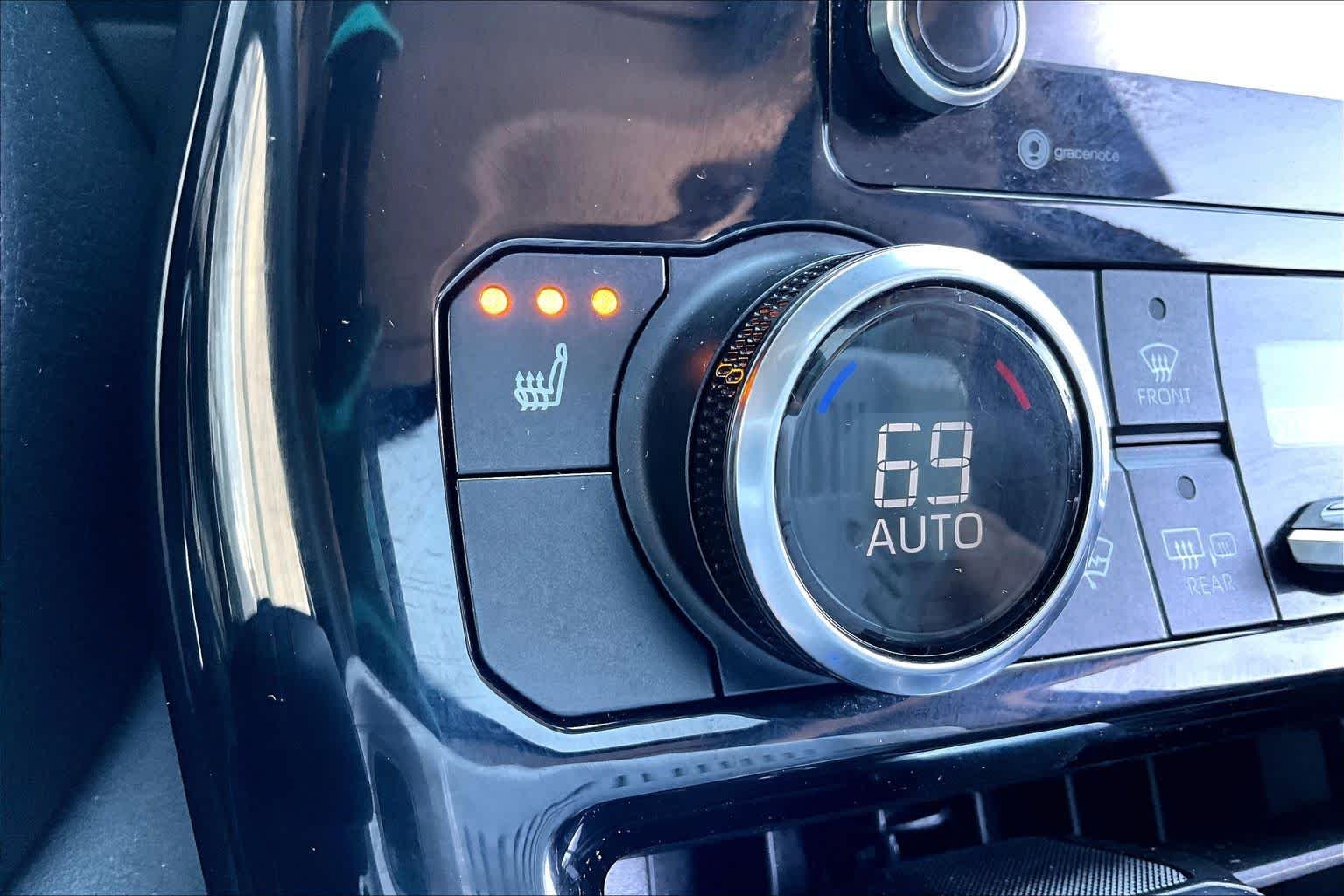 Used 2022 Celestial Silver Metallic Toyota Hybrid XLE image 36