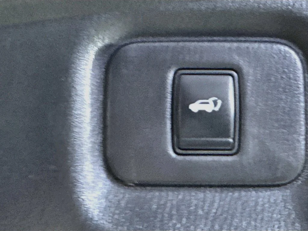 Used 2018 Black INFINITI  image 35