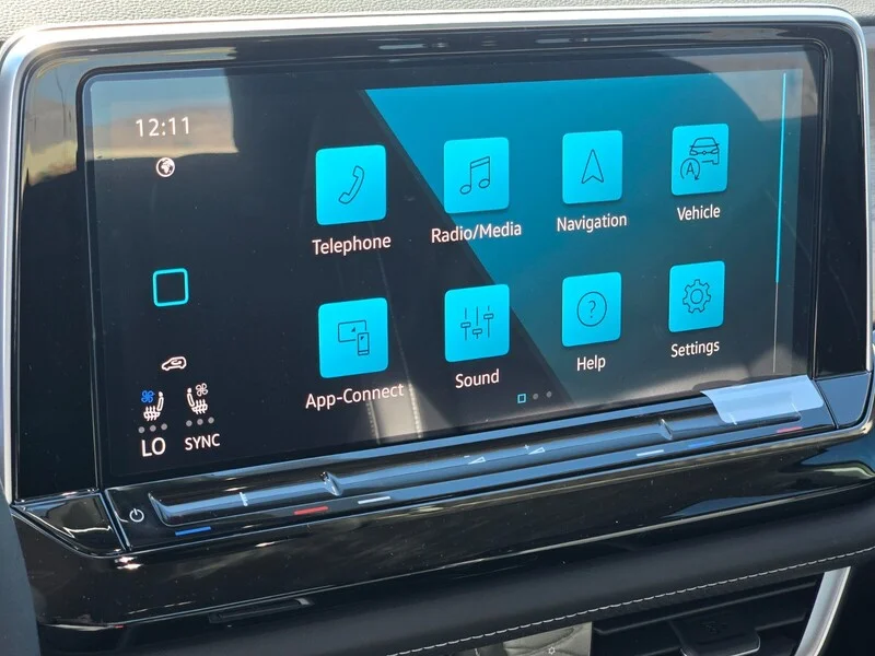 New 2026 Green Volkswagen 2.0T SE w/Technology image 13