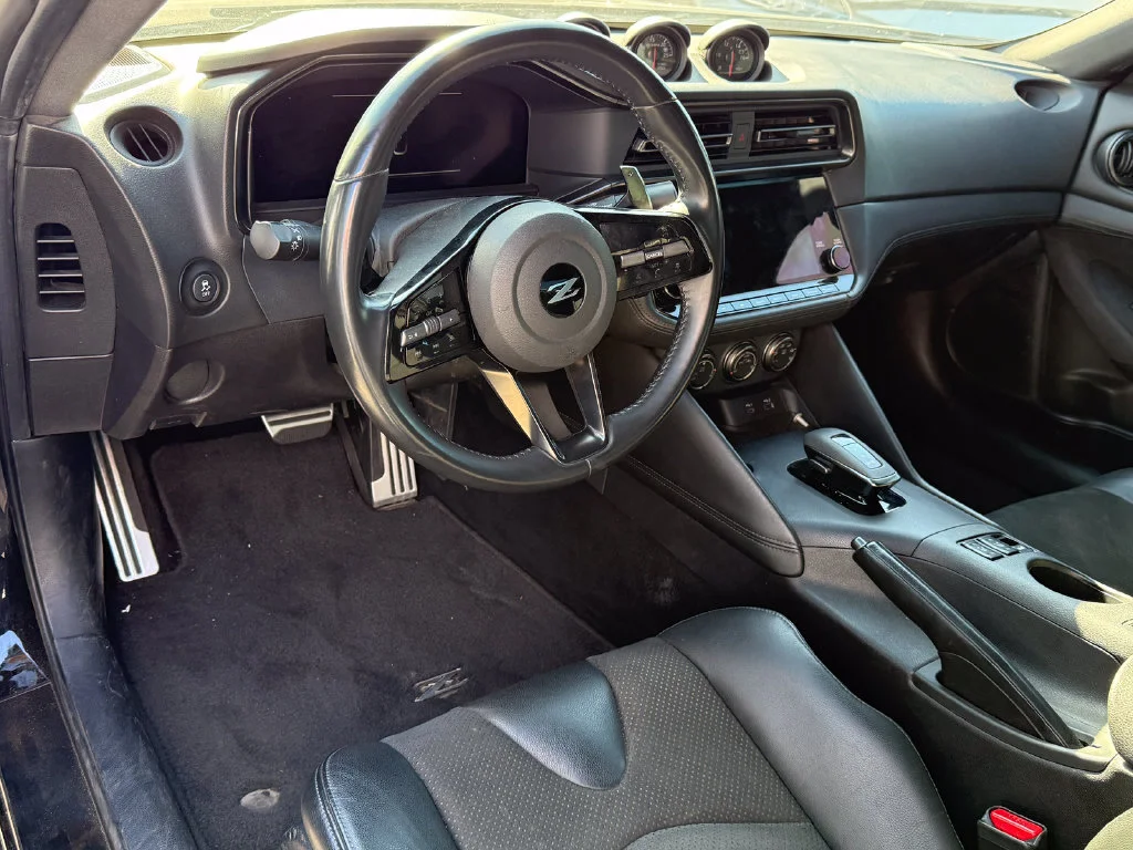 Used 2024  Nissan Performance image 3