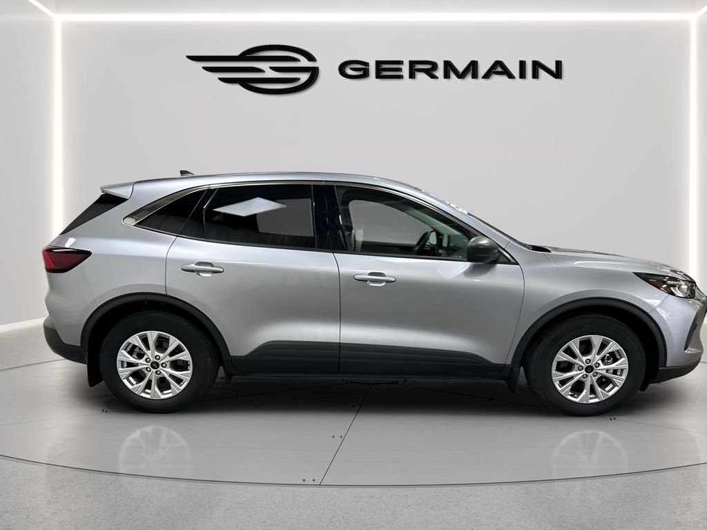 Used 2024 Silver Metallic Ford Active image 9