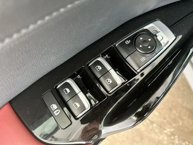 2026 Kia K5 GT-Line - Photo 17