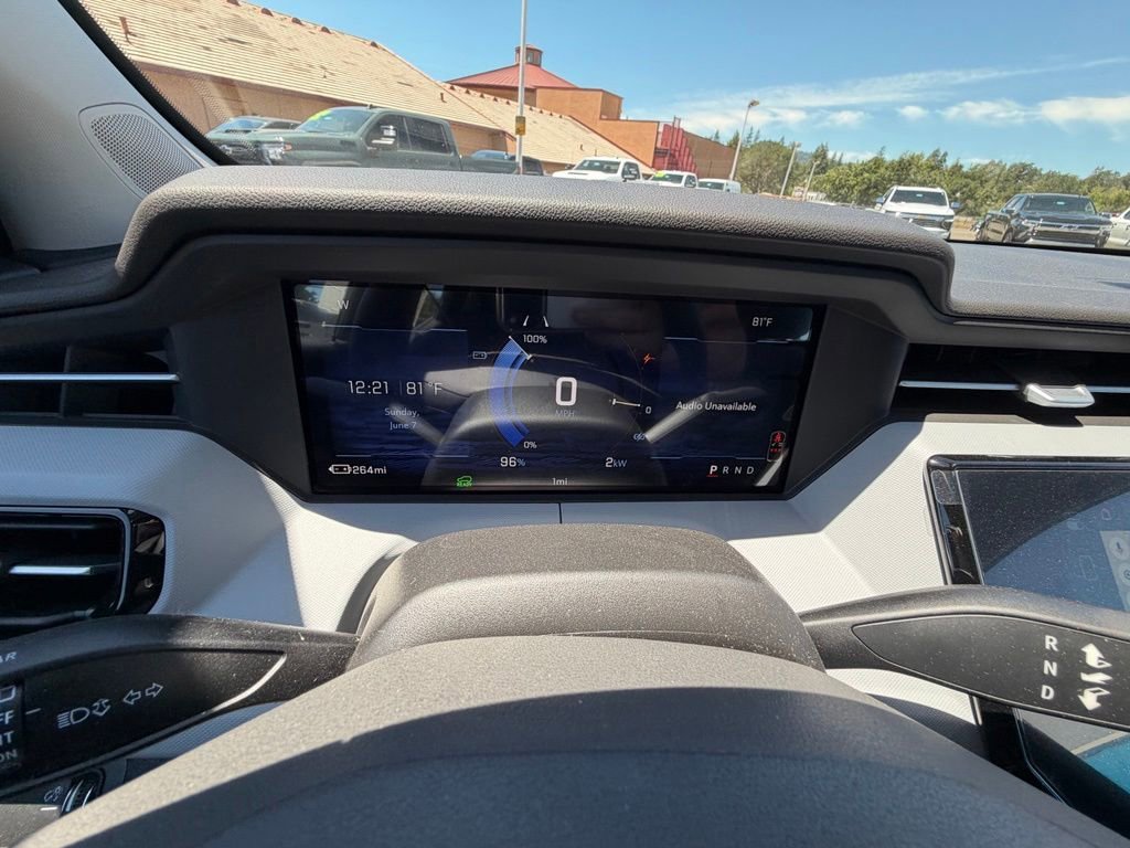 2027 Chevrolet Bolt LT - Photo 18