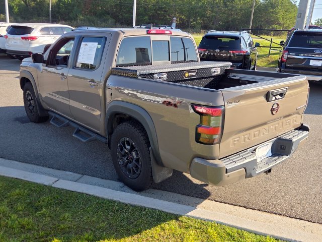 Used 2022  Nissan PRO-4X image 12
