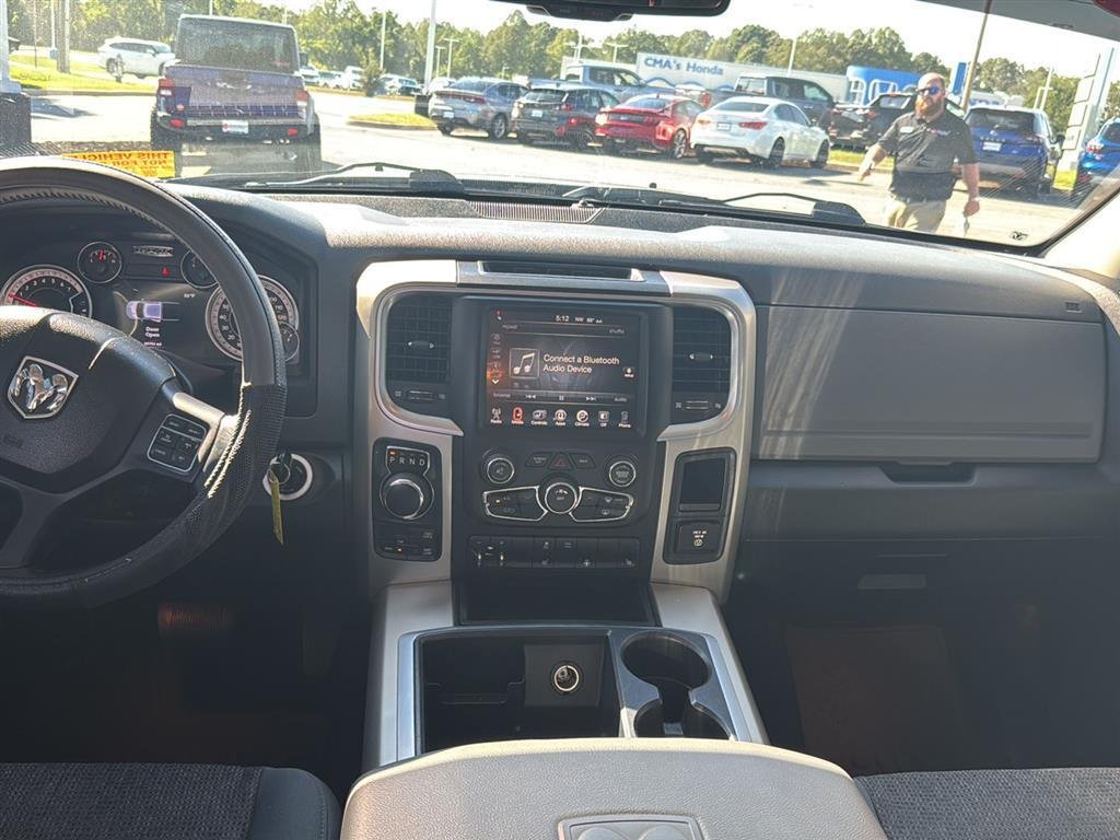 Used 2014 Bright Silver Metallic Clearcoat Ram Outdoorsman image 17