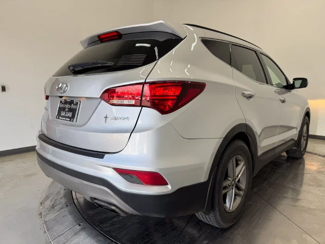 Used 2018 Sparkling Silver Hyundai 2.4 Base image 32