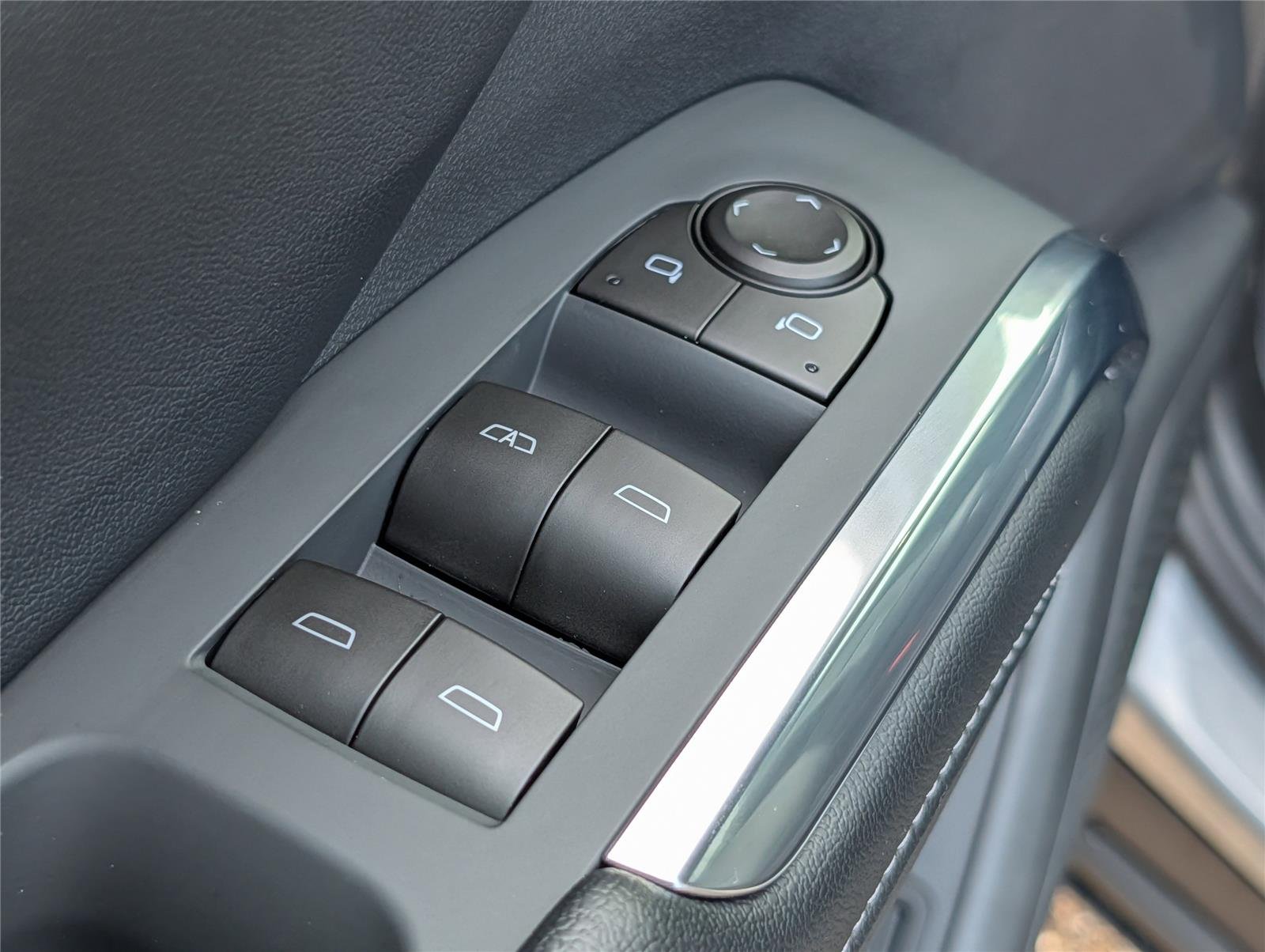 New 2026 Sterling Gray Metallic Chevrolet LT image 20