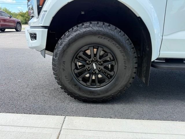 Used 2024 White Ford Raptor image 9