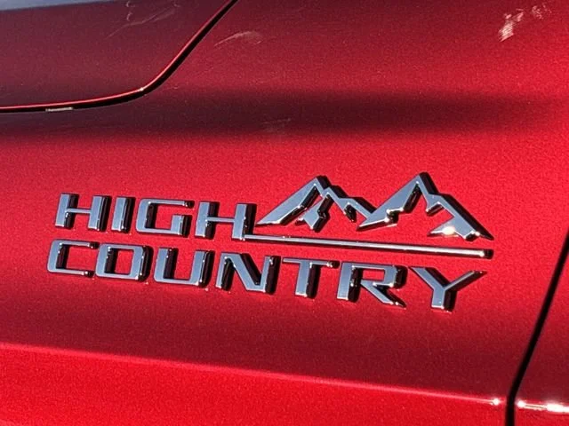 2026 Chevrolet Suburban High Country - Photo 11