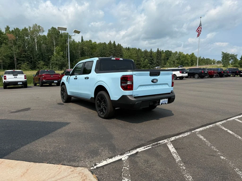 2026 Ford Maverick XLT - Photo 6