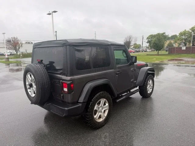 Used 2020 Crystal Metallic Jeep Sport S image 10