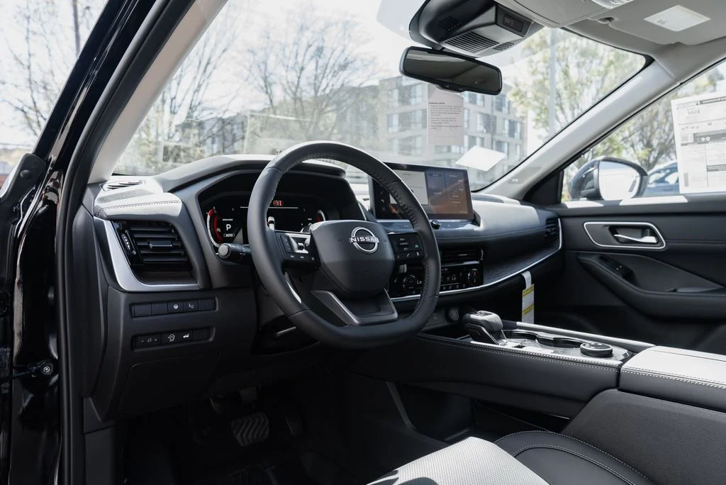 New 2026 Super Black Nissan Platinum image 24