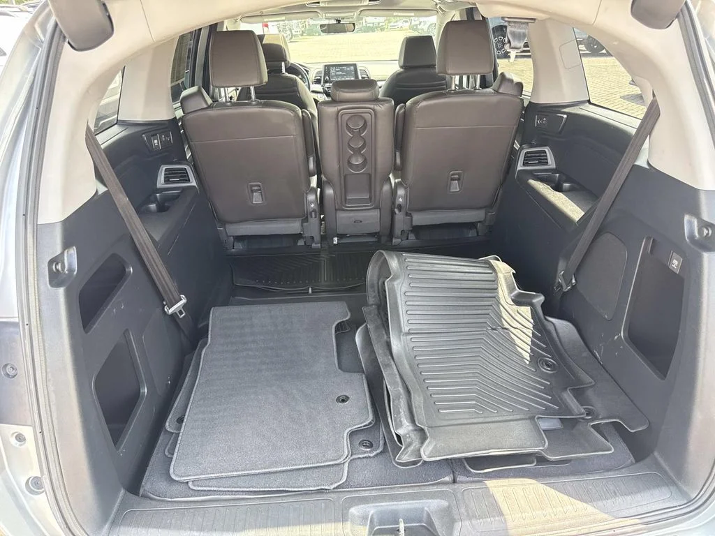 Used 2020  Honda EX-L image 25
