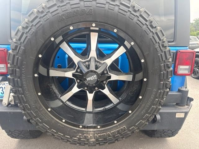 Used 2015 Blue Jeep Unlimited Sport image 20