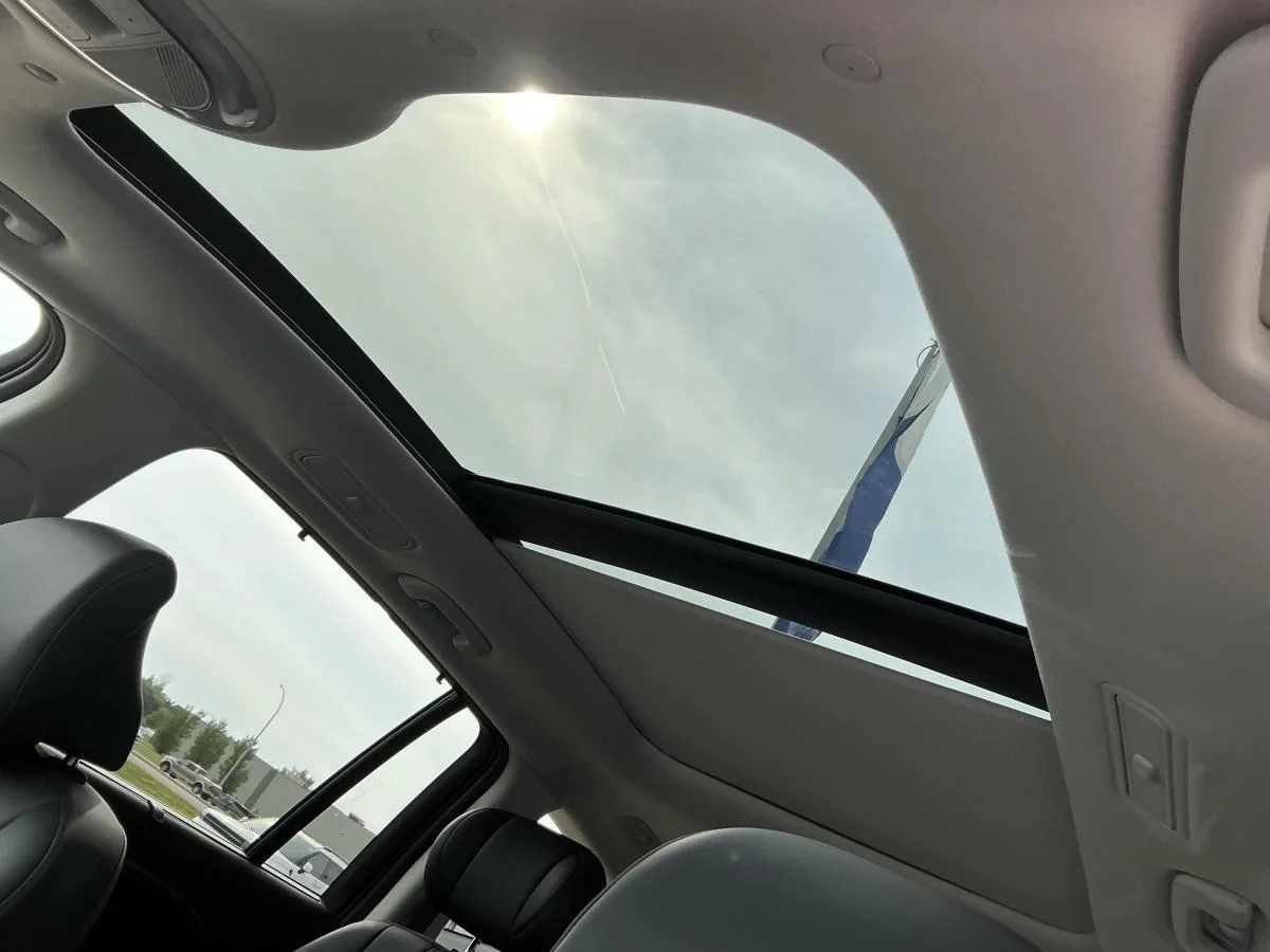 New 2026 White Hyundai Preferred image 32