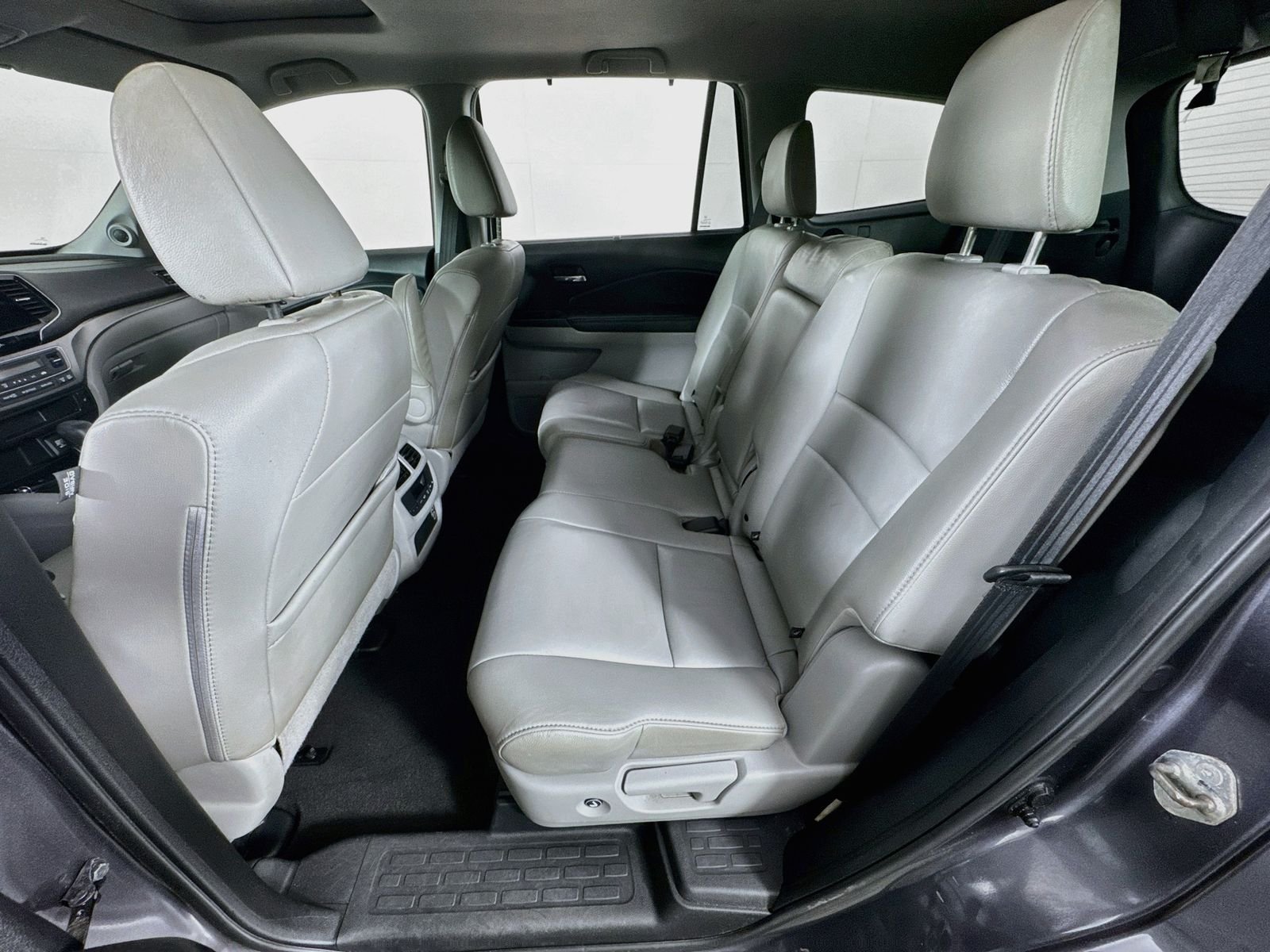 Used 2019 Modern Steel Metallic Honda EX-L image 18