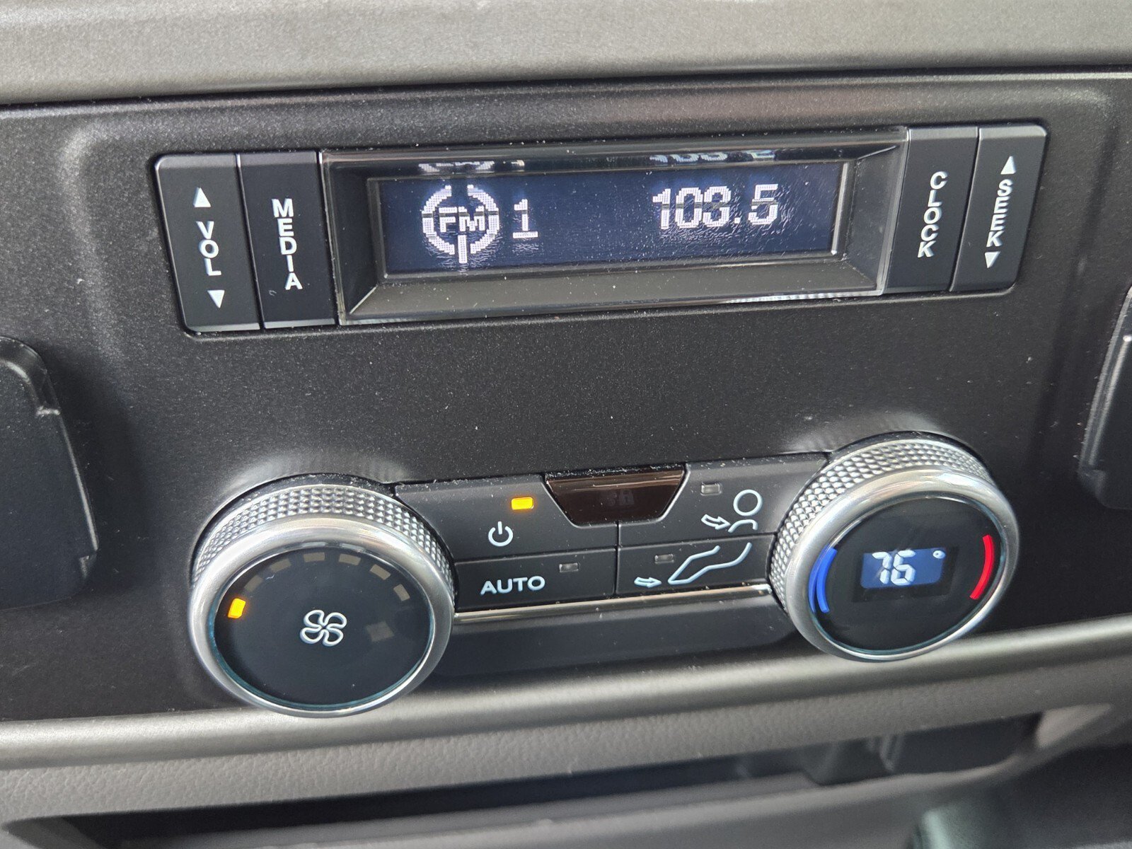 Used 2020 Oxford White Ford XLT image 6