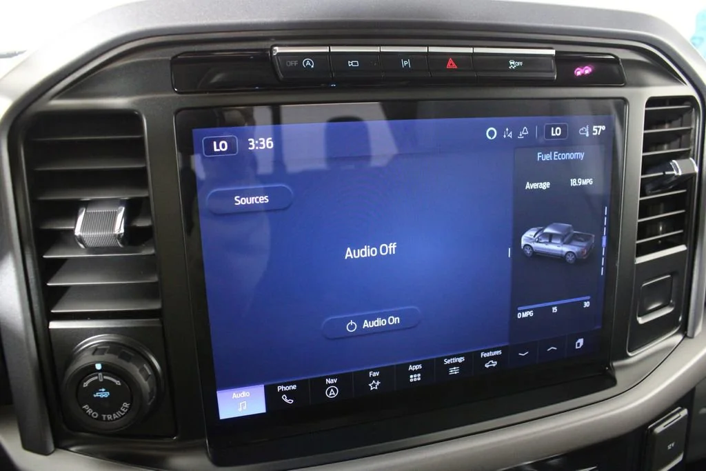 Used 2024 Gray Ford XLT image 26