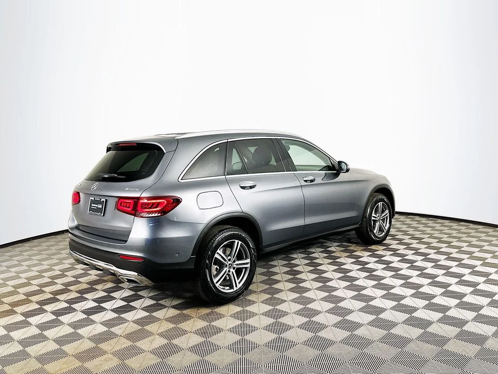 Used 2022 Gray Mercedes-Benz GLC 300 image 5