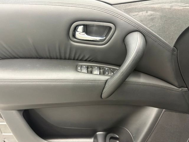 Used 2023 Gray Nissan SV image 14