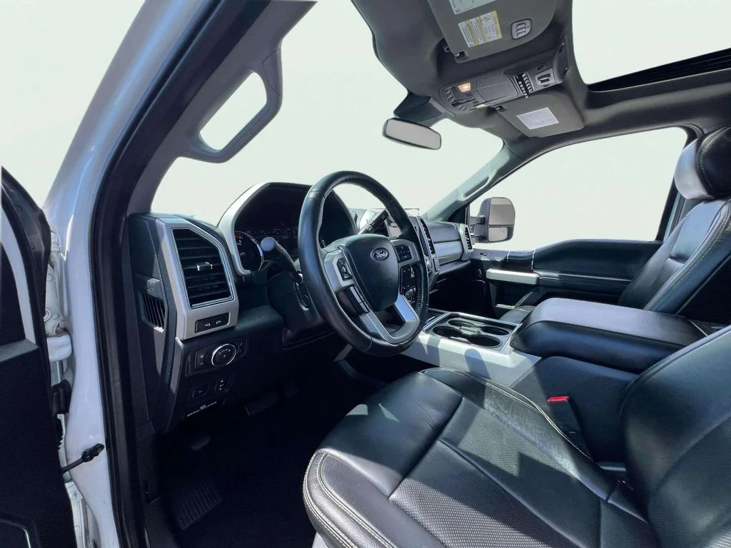 Used 2021 White Ford Lariat image 8