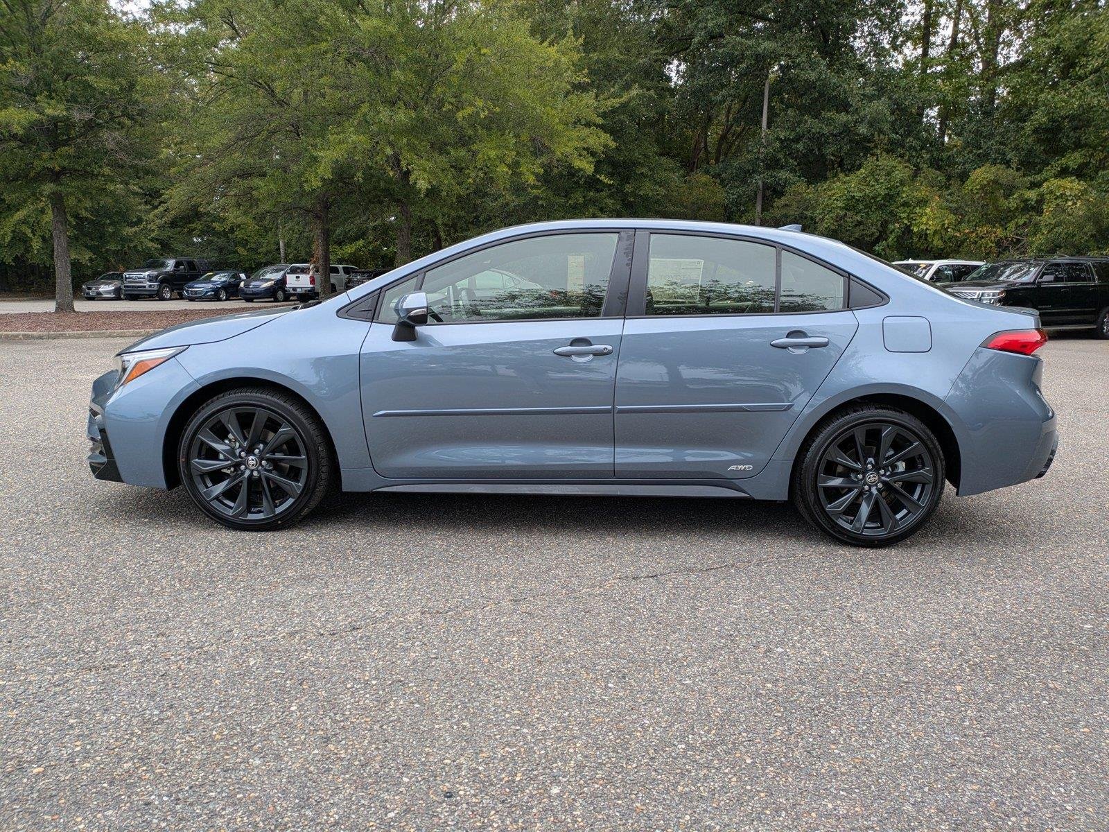 New 2026 Celestite Toyota Hybrid SE image 6