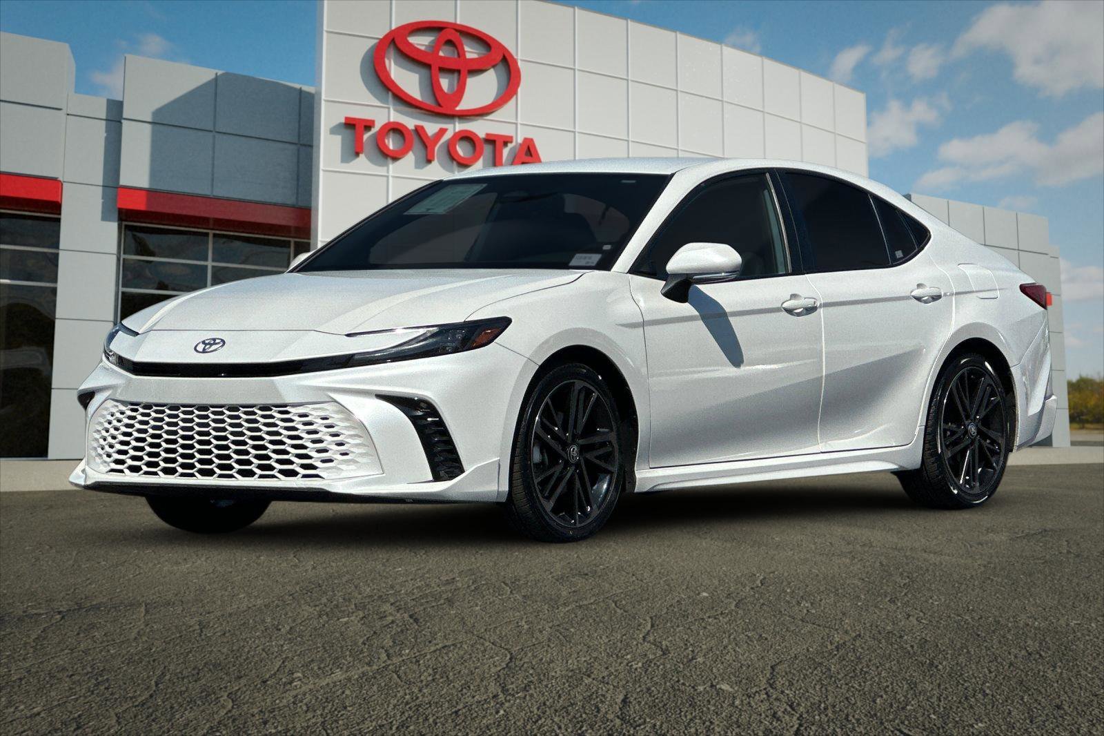 2025 Toyota Camry XSE - Photo 7