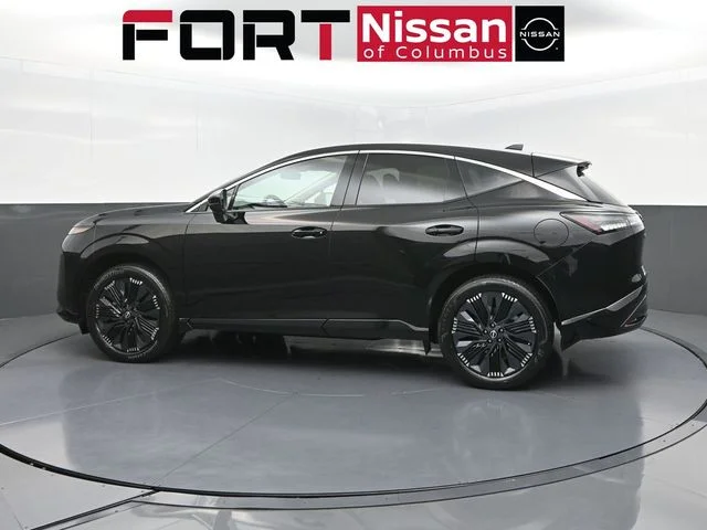 New 2026 Black Nissan Platinum image 4