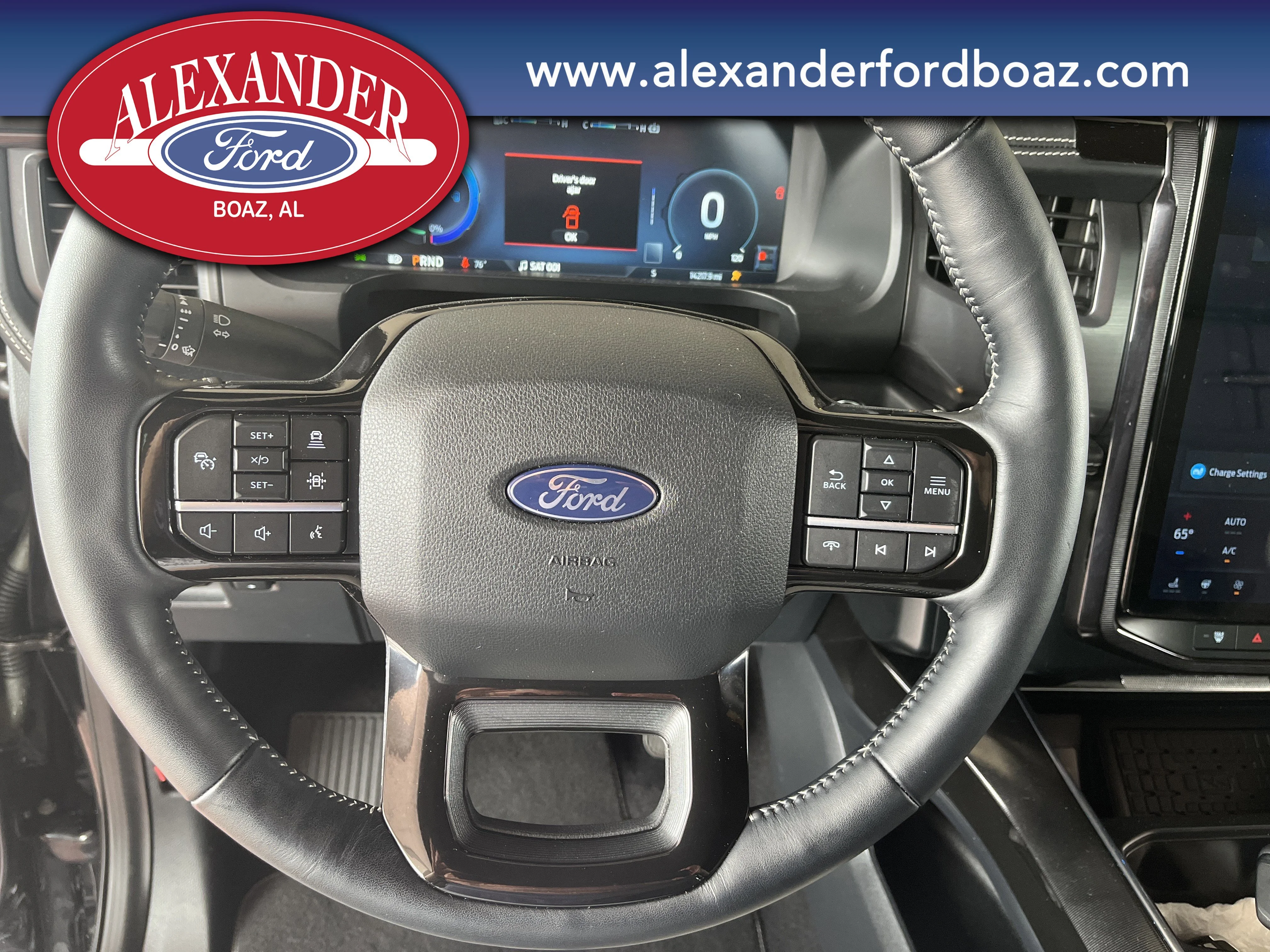 Used 2025 Black Ford Platinum image 24