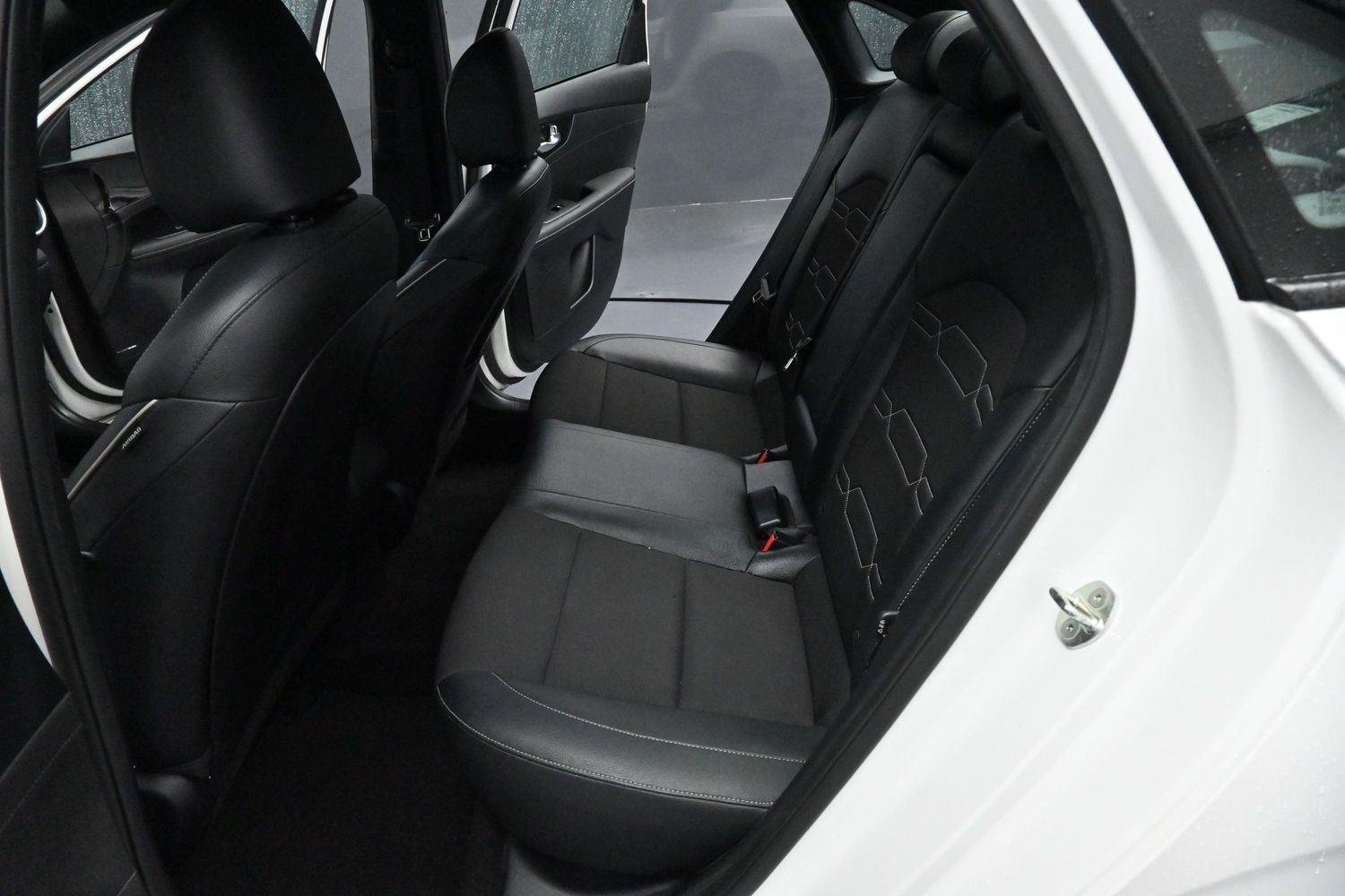 Used 2022 Snow White Pearl Kia GT-Line image 28