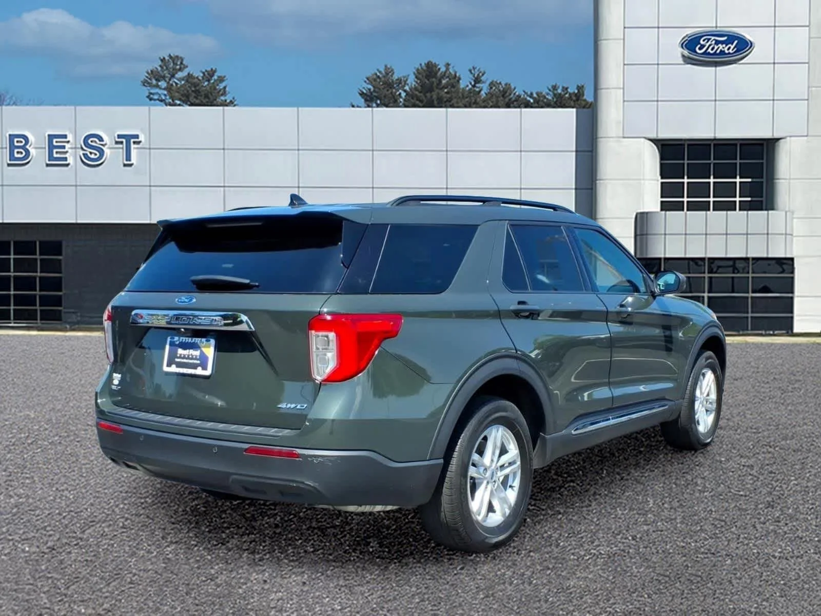 Used 2023 Forged Green Metallic Ford XLT image 8