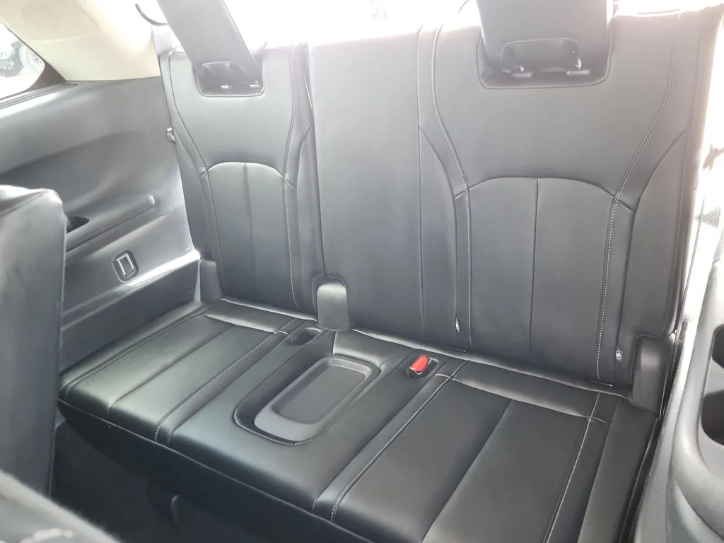 Used 2022 Black INFINITI LUXE image 12