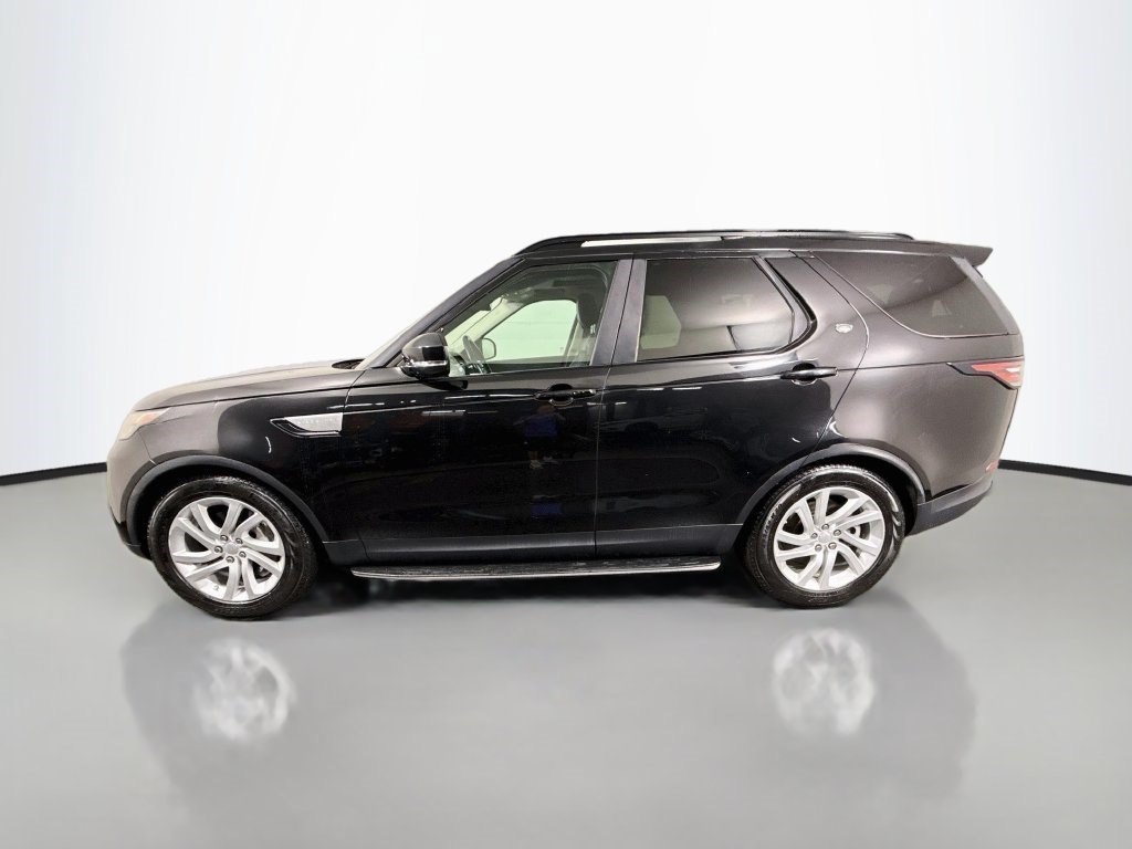 Used 2018 Narvik Black Land Rover HSE image 4