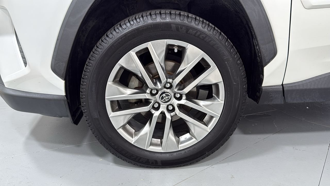 Certified Used 2019 White Toyota Limited image 24