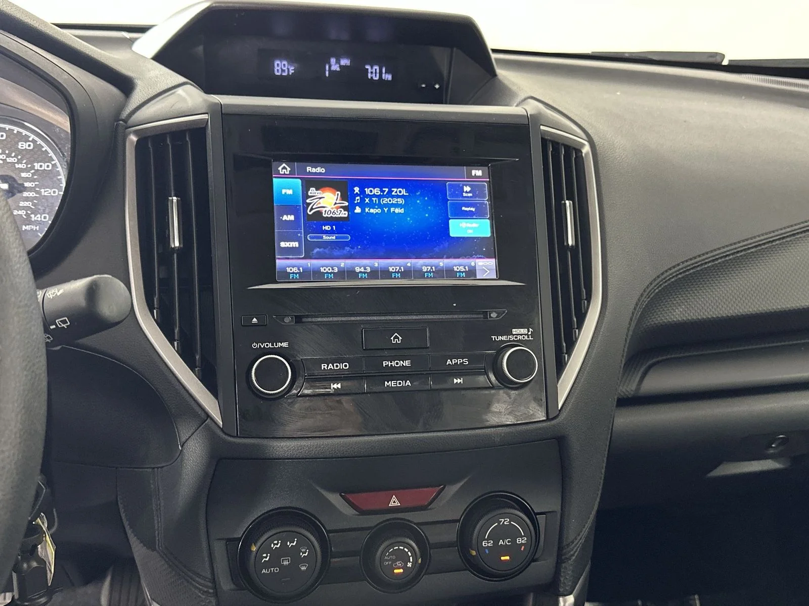 Used 2023 Green Subaru Base image 21