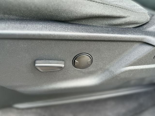 Used 2023  Ford XL image 15