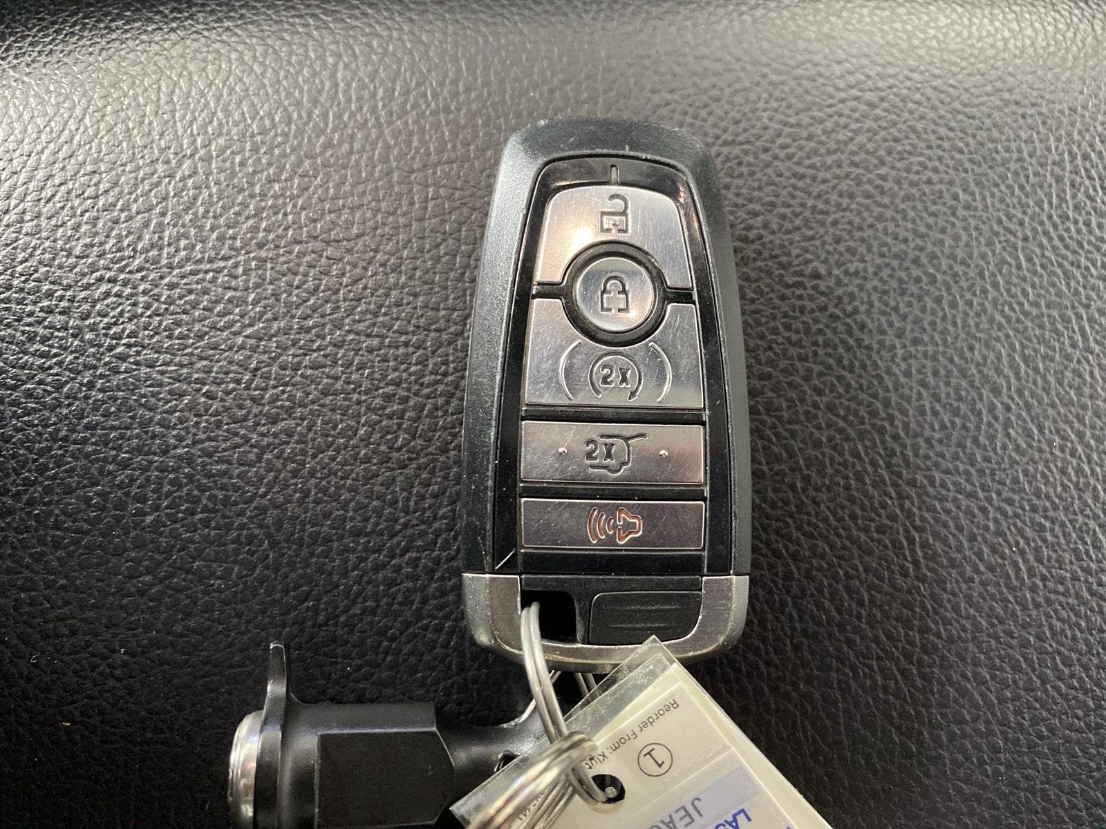 Used 2018 Blue Ford Limited image 20