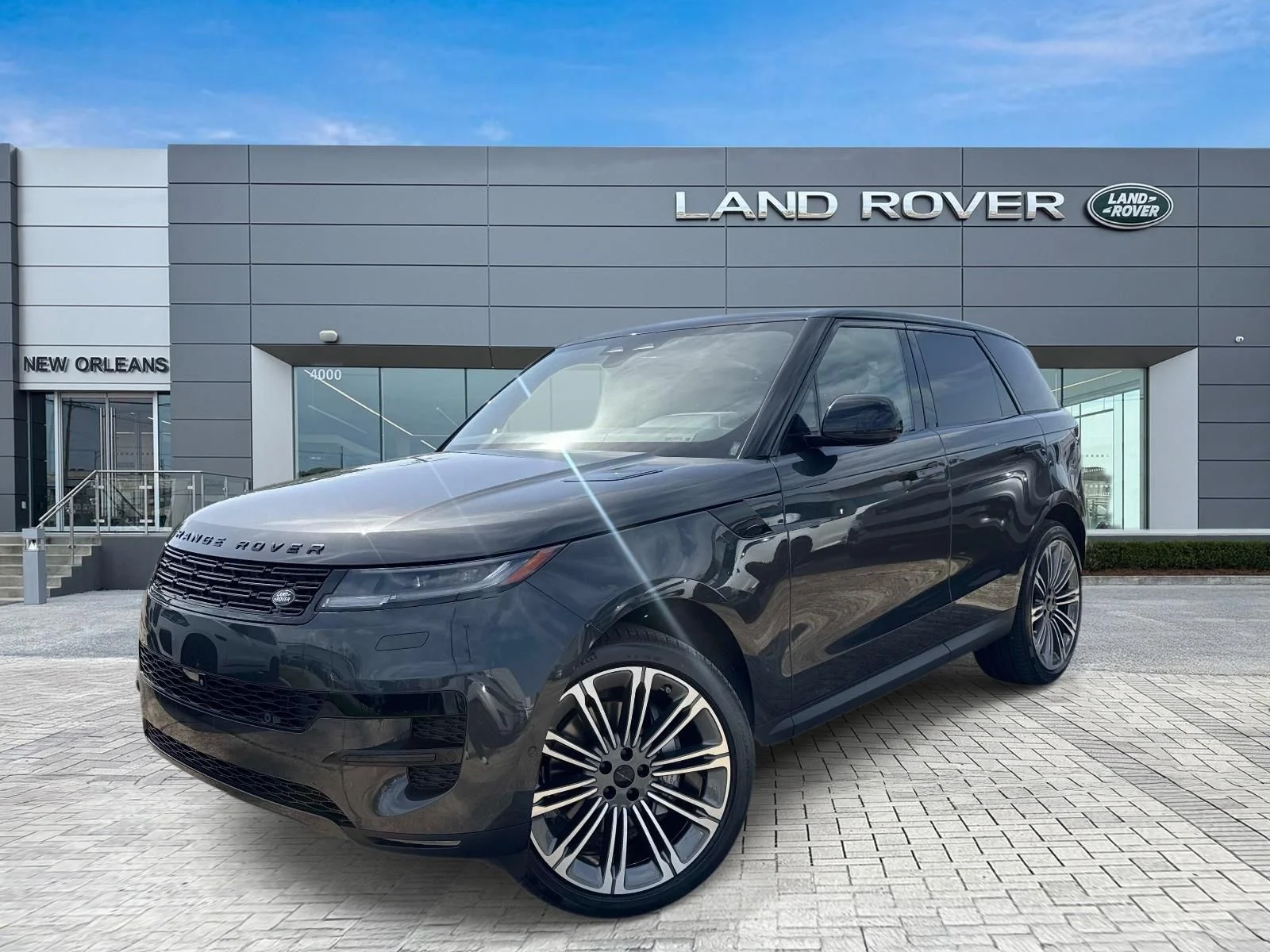 2026 Land Rover Range Rover Sport SE