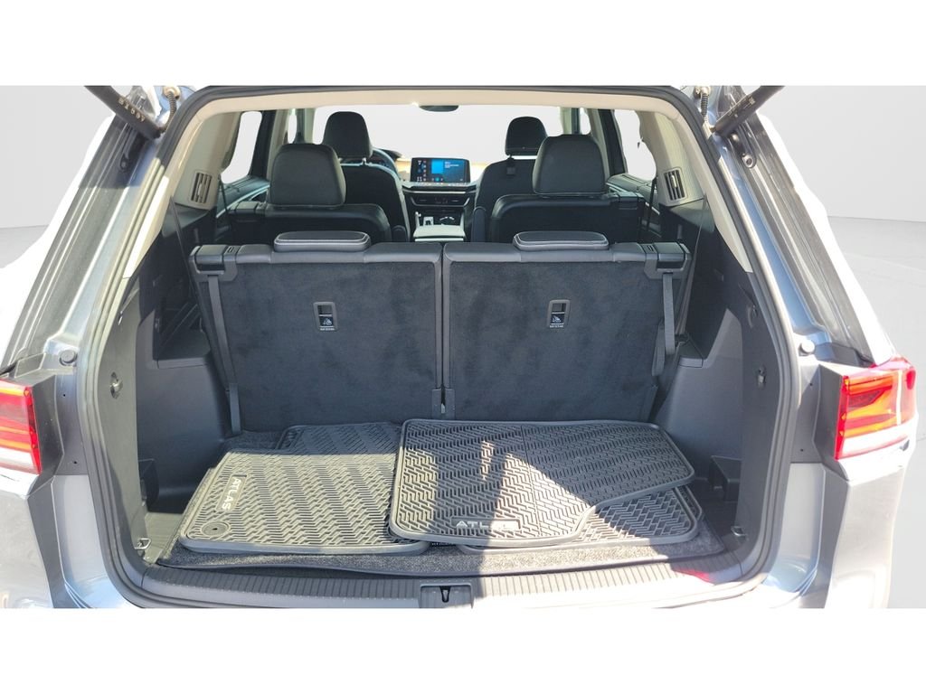 2024 Volkswagen Atlas SE w/Tech - Photo 9