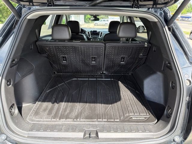 Used 2021 MOSAIC BLACK METALLIC Chevrolet Premier image 14