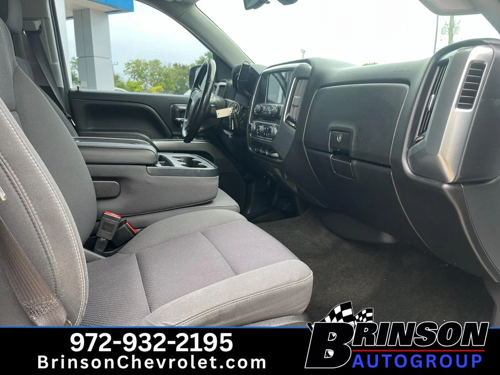 Used 2017 Silver Ice Metallic Chevrolet LT image 16