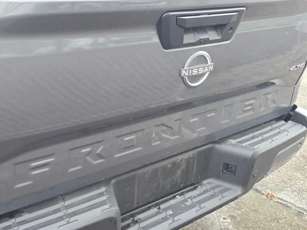 Used 2025 Gray Nissan SV image 16
