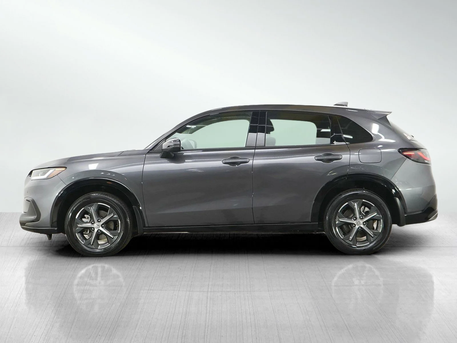 Used 2024 Honda HR-V EX-L with VIN 3CZRZ2H74RM750919 for sale in Burnsville, Minnesota